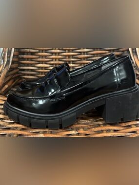 SINCERELY JULES, Patent Chunky Loafers, blk, 10M, like new
